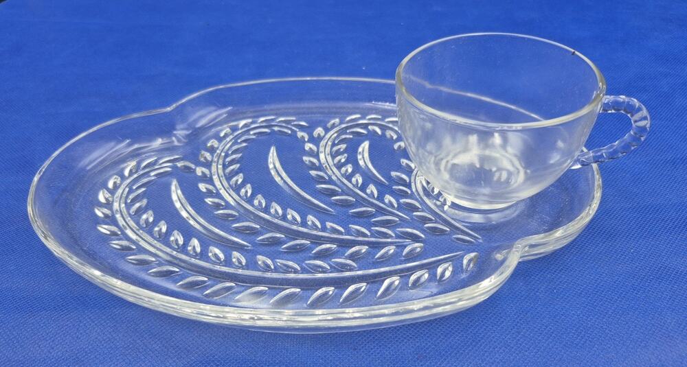 1950s Federal Glass Hospitality Set Original Box 4 Plates 4 Cups